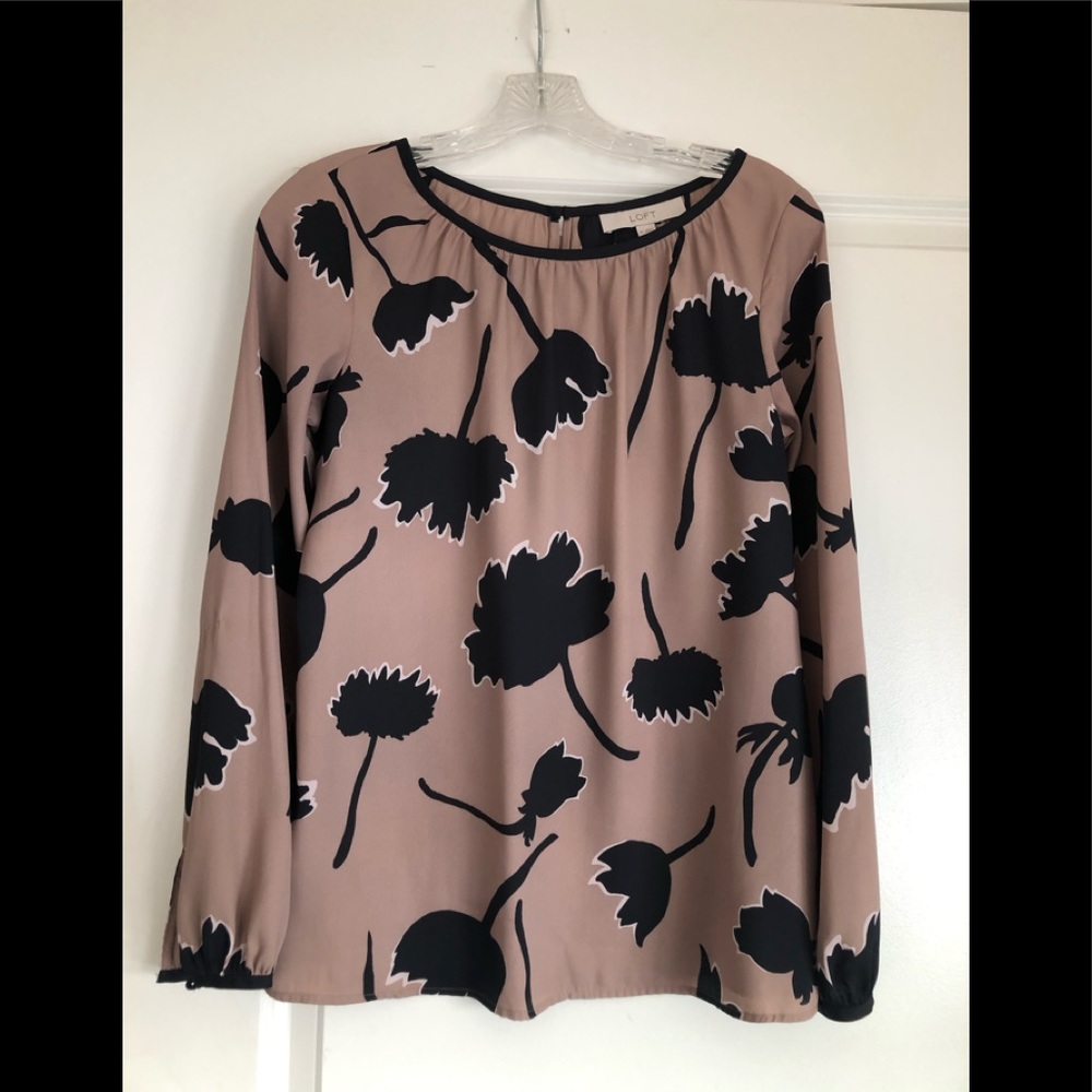 ANN TAYLOR FLOWERED BLOUSE